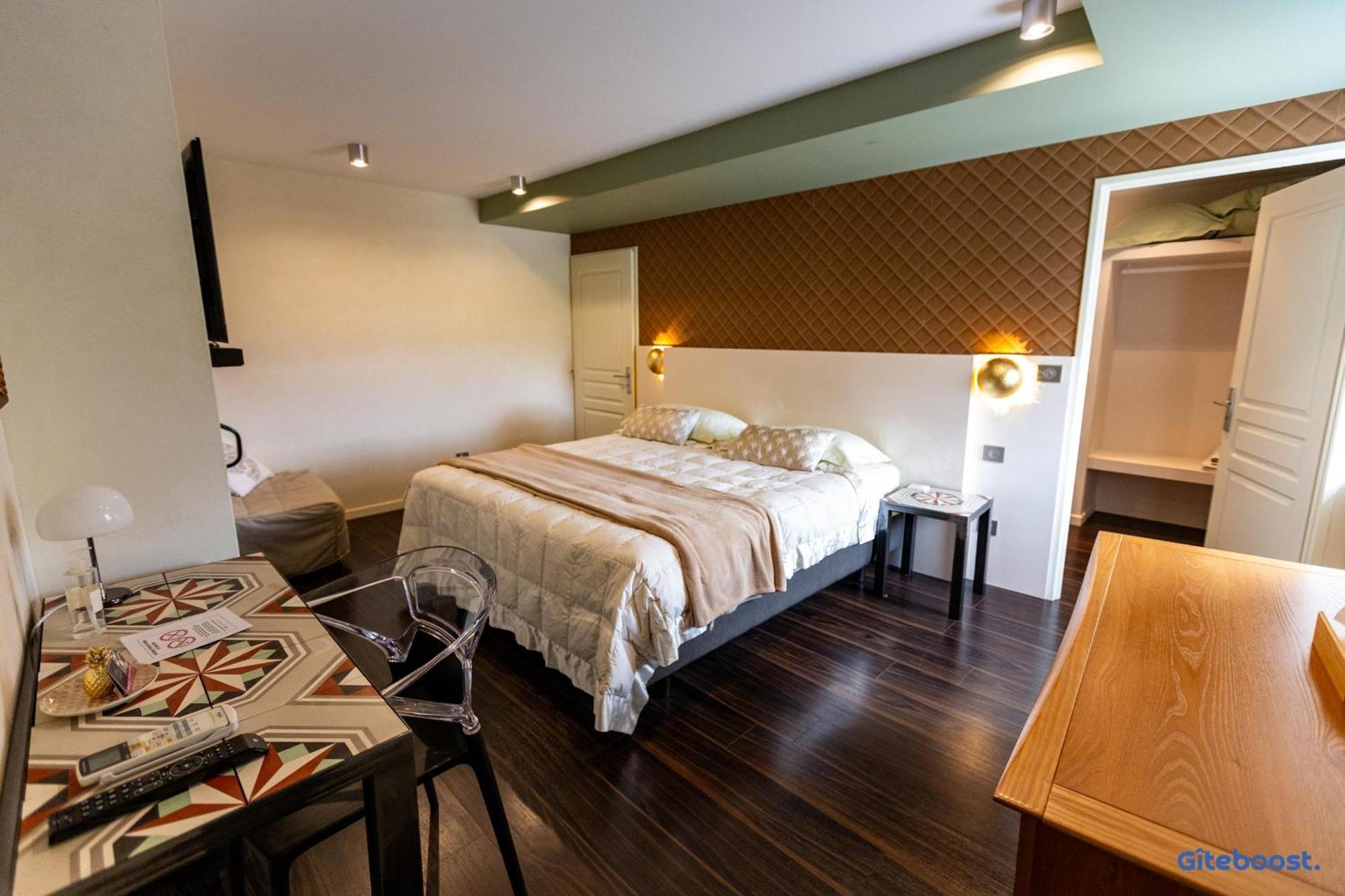 Hotel Le Val Des Sens Chatte Zewnętrze zdjęcie